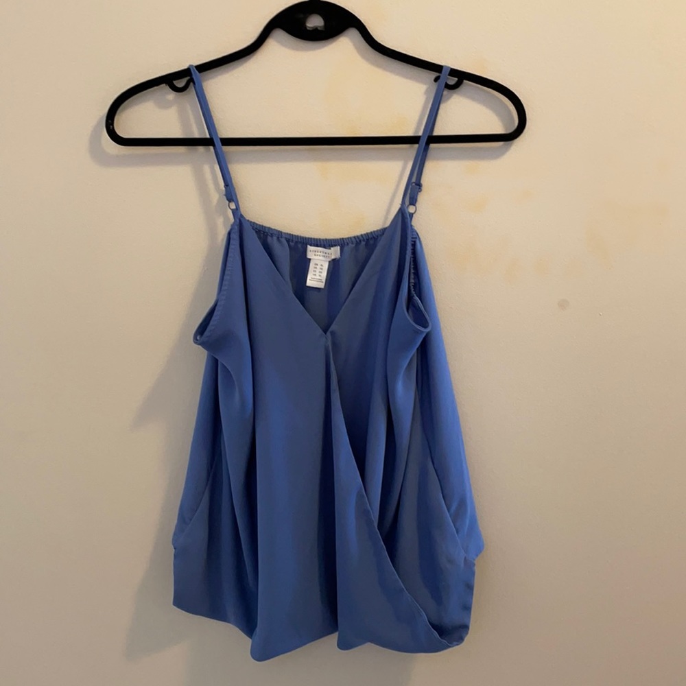 Blue strapless blouse with front cross detail